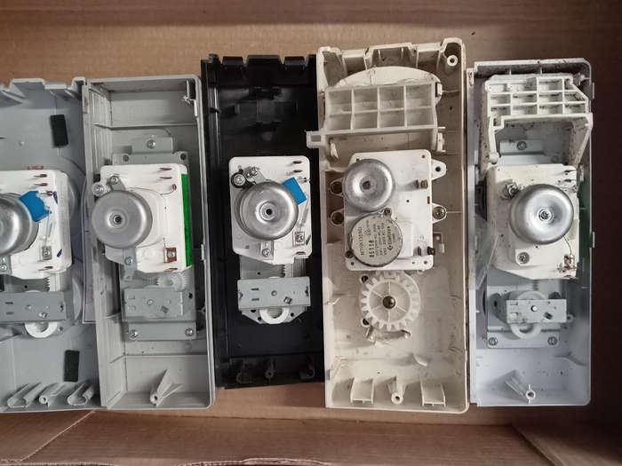 5 X MICROWAVE CONTROL PANELS / TIMERS.