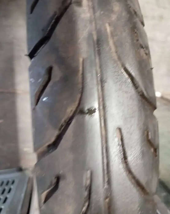 MOTORCYCLE TYRE. KENDA STICKY. 80/90-17 M/C 44P