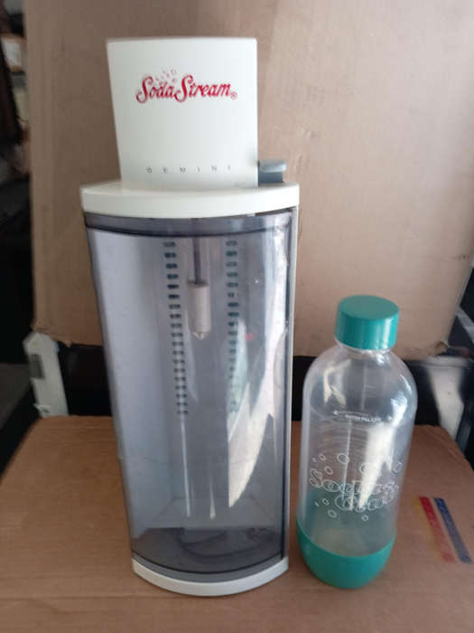 SODA STREAM MACHINE.