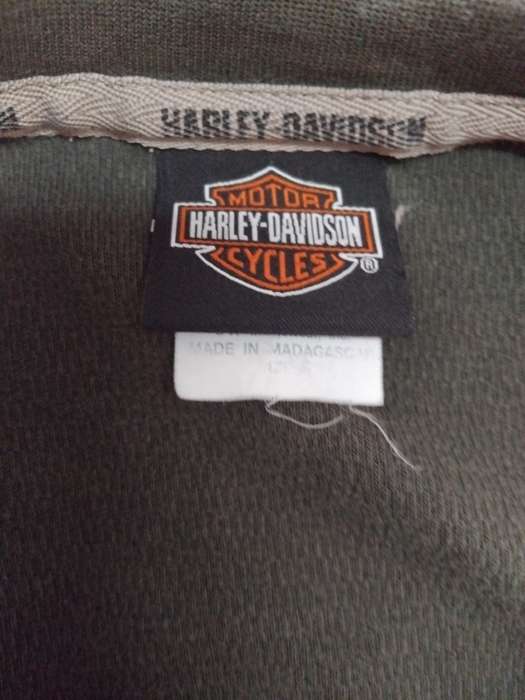 HARLEY DAVIDSON SHIRT.  SIZE: MEDIUM ( DARK GREEN )