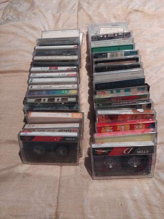 VINTAGE 4 TRACK AUDIO CASSETTES.  ( TOTAL OF 35 )