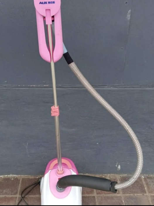 AUX GARMENT / CURTAIN STEAMER