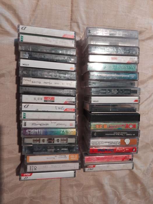VINTAGE 4 TRACK AUDIO CASSETTES.  ( TOTAL OF 35 )