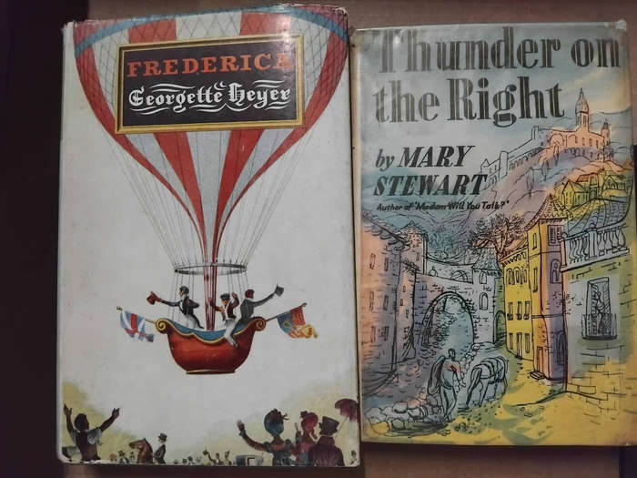 16 X BOOKS AS PER PHOTOS.  R45.00 THE LOT.