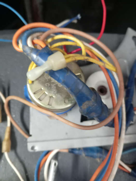 HOOVER TWIN TUB TIMERS. AND HITACHI TUMBLE DRYER TIMER. LOT SYNCHRONOUS MOTORS.