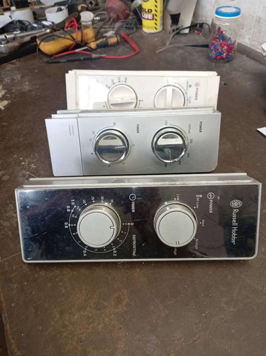 7 X MICROWAVE TIMER CONTROLS. R99. 00 THE LOT