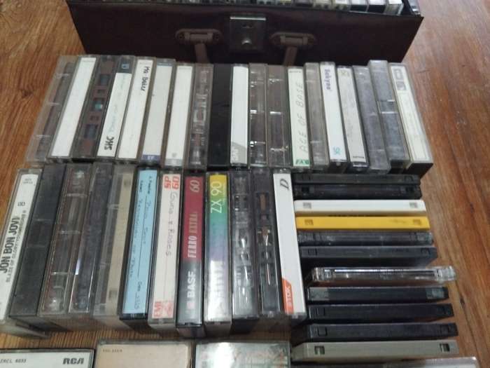 VINTAGE AUDIO CASSETTE TAPES 4 TRACK. AS PER PHOTOS.