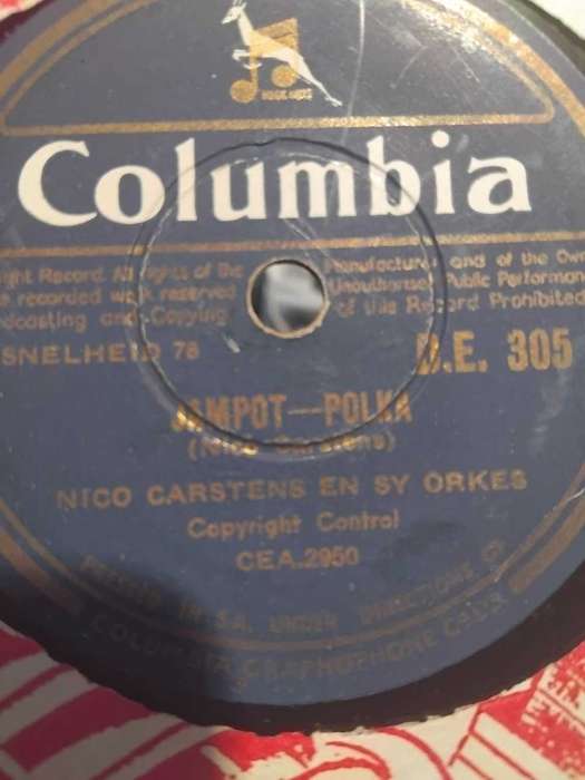 VINTAGE 10 INCH VINYL RECORDS. TEN AS PER DESCRIPTION.