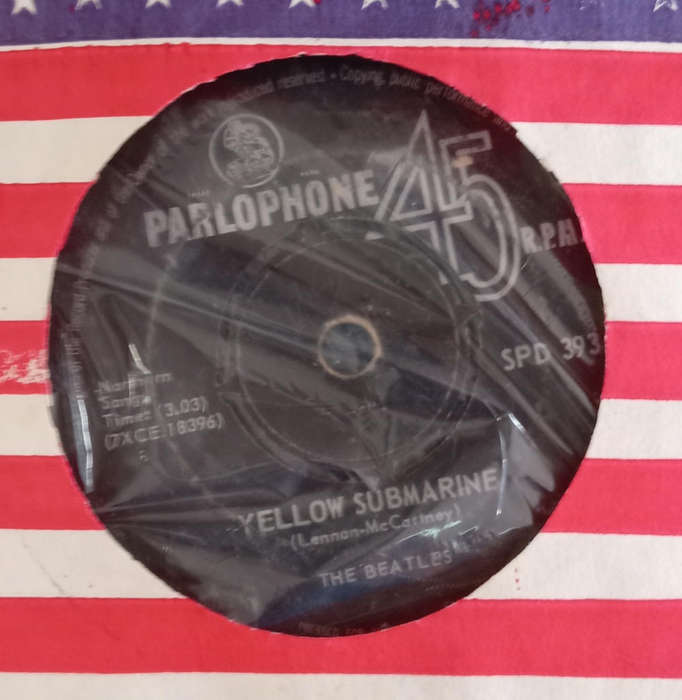 THE BEATLES :  SEVEN SINGLE .
