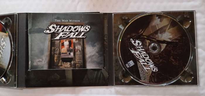 Shadows Fall - The War Within CD + DVD