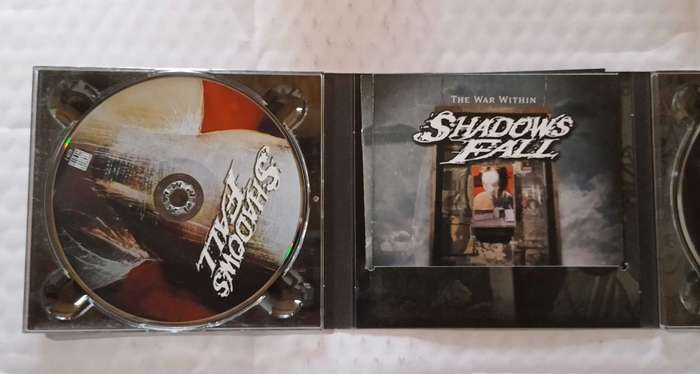 Shadows Fall - The War Within CD + DVD