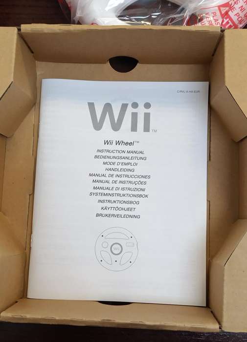 Mario Kart Wii Wheel bundle (PAL, CIB, Mint)