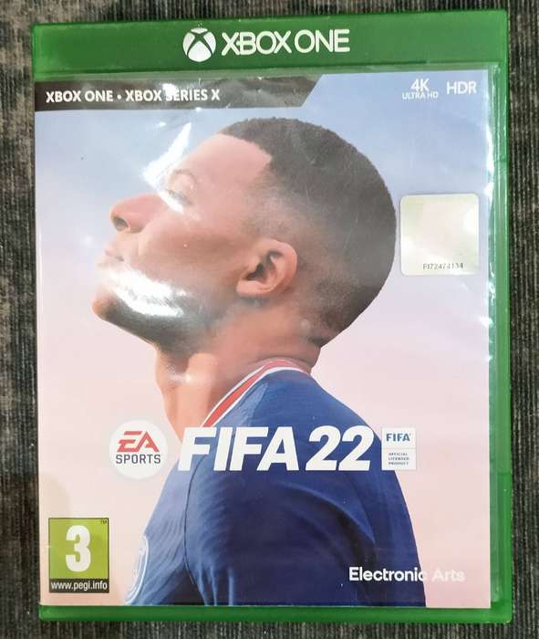 FIFA 22 for Xbox One and Series X (CIB)