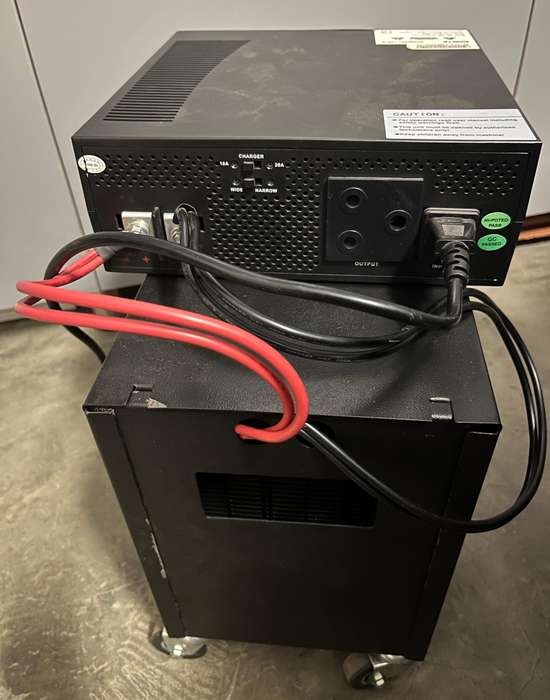Ellies 720W 1200VA Inverter / Uninterruptible Power Supply (UPS) with trolley