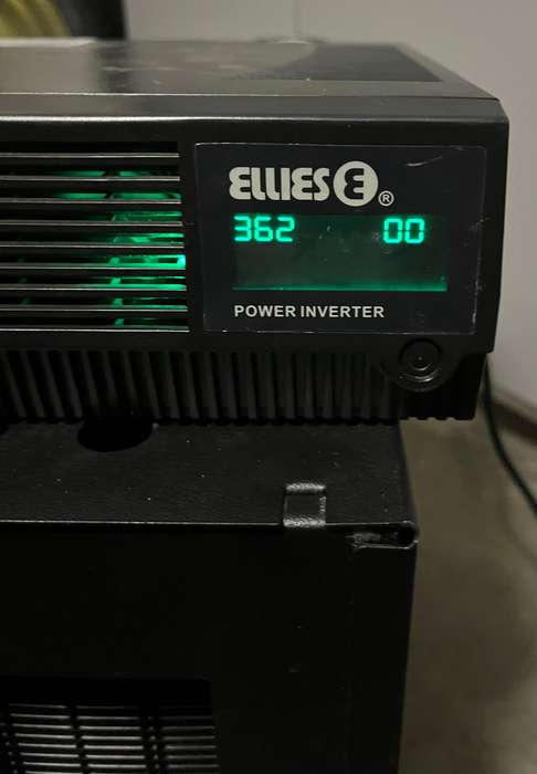 Ellies 720W 1200VA Inverter / Uninterruptible Power Supply (UPS) with trolley