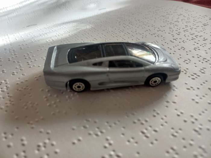 Maisto Jaguar XJ220