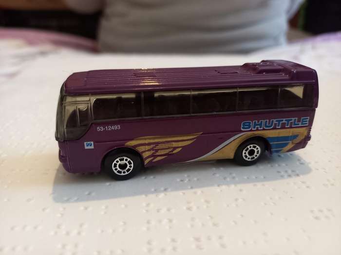 Matchbox Ikarus Coach