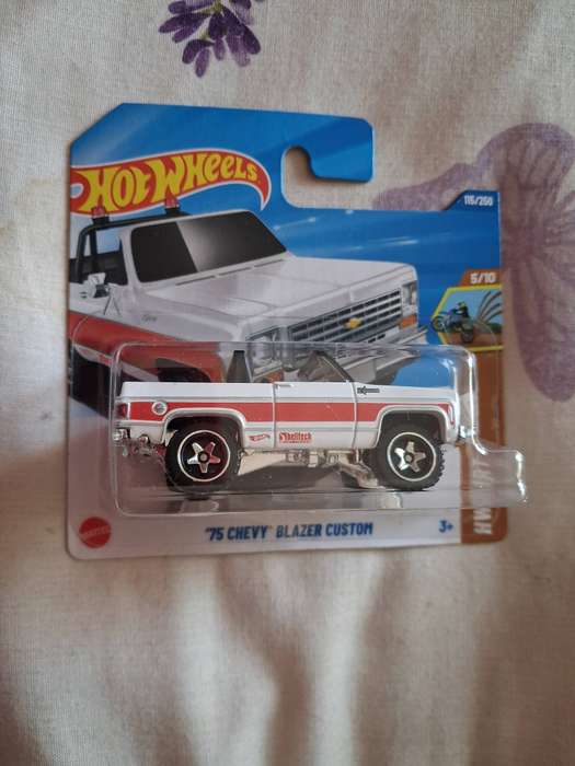 Hotwheels 1975 Chevy Blazer custom