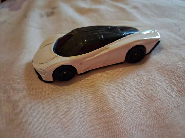 Hotwheels Mclaren Speedtail