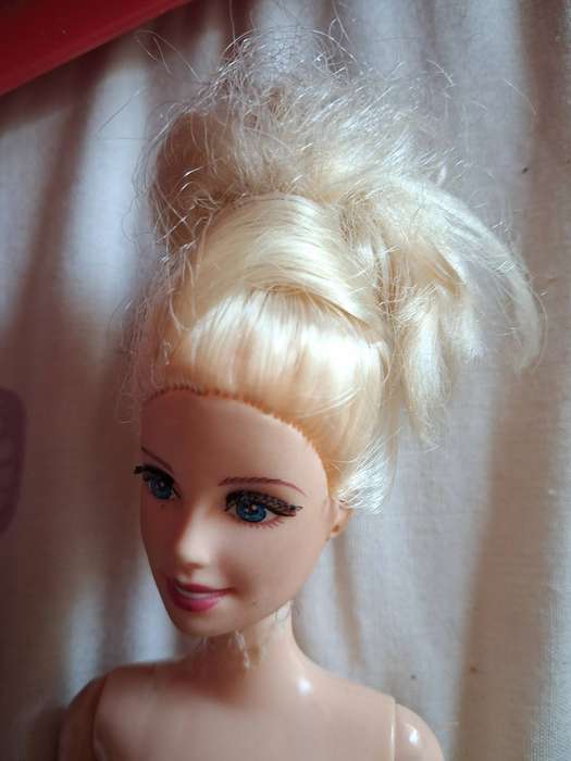 Doll - barbie like but not a barbie