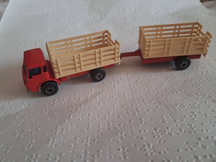 Matchbox Twinpack Dodge Cattle Truck and Trailer