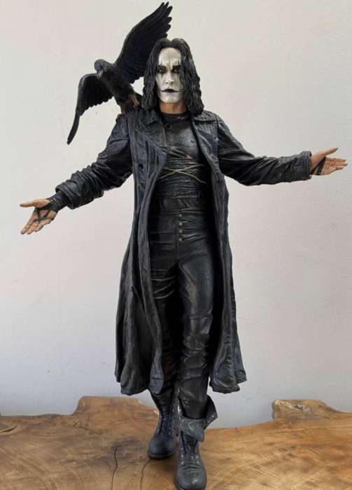 Comic Con Special - The Crow 18 inch Collectable figurine