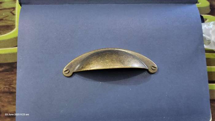 Buttercup Handle 64mm Antique Brass