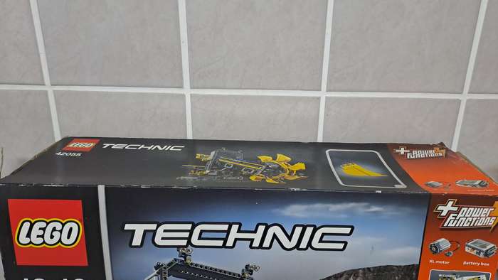 LEGO Technic - 42055 Bucket Wheel Excavator - Brand New - Parts Sealed