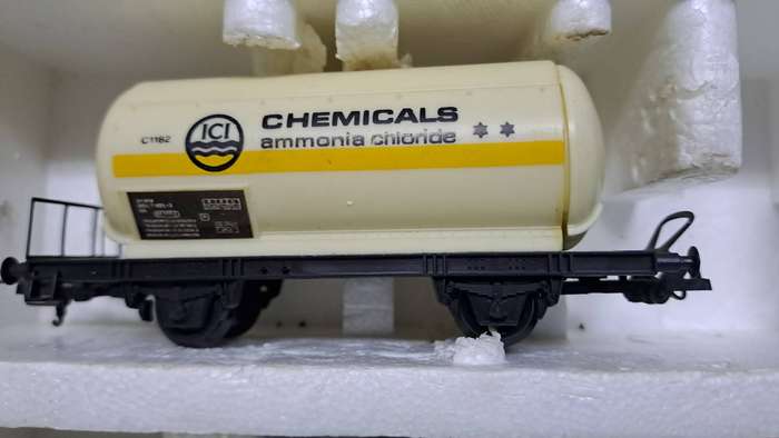 LIMA SAR Train Set (Locomotive with 7 goods wagons) BOXED