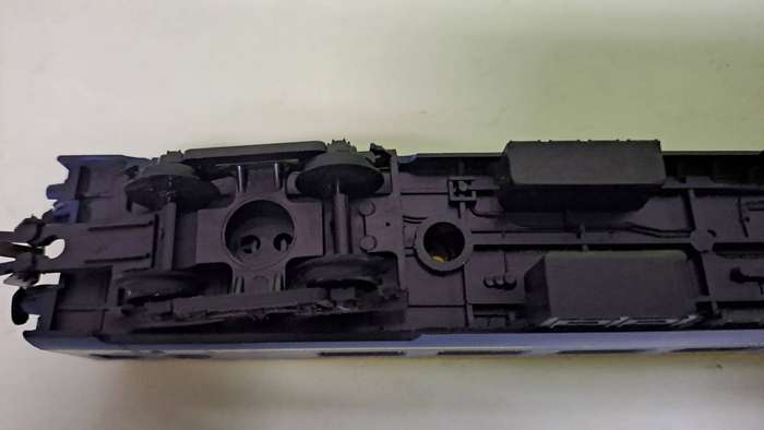 LIMA SAR Blue Train Couch HO Scale UNBOXED