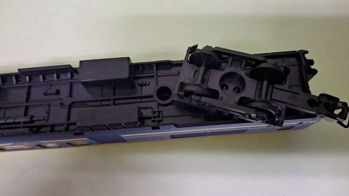 LIMA SAR Blue Train Baggage Couch HO Scale UNBOXED