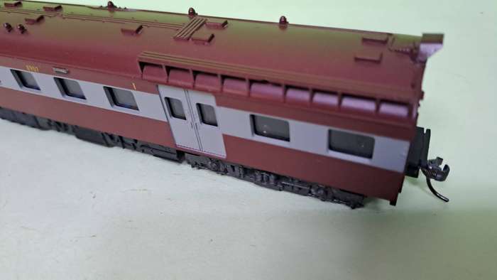 LIMA Train SAR Suburban Locomotive UNBOXED Excellent Condition
