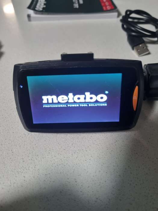 Metabo Dashcam. In its box, condition as new. Specs in the pics.