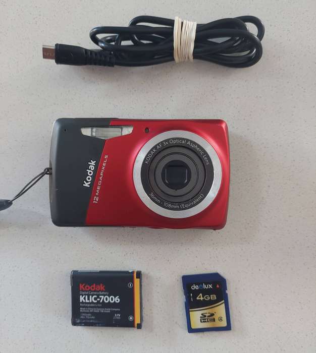 Kodak Easyshare digital camera M530 (12 m/pixel, 3 x optical zoom, video recording)