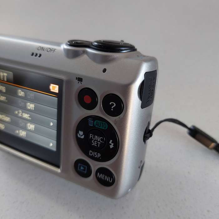 Canon PowerShot digital camera A810 (16 m/pixel, 5 x optical zoom, HD video recording)