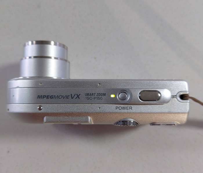 Sony Cybershot digital camera DSC-P150 (7.2 m/pixel, 3 x optical zoom, video recording)