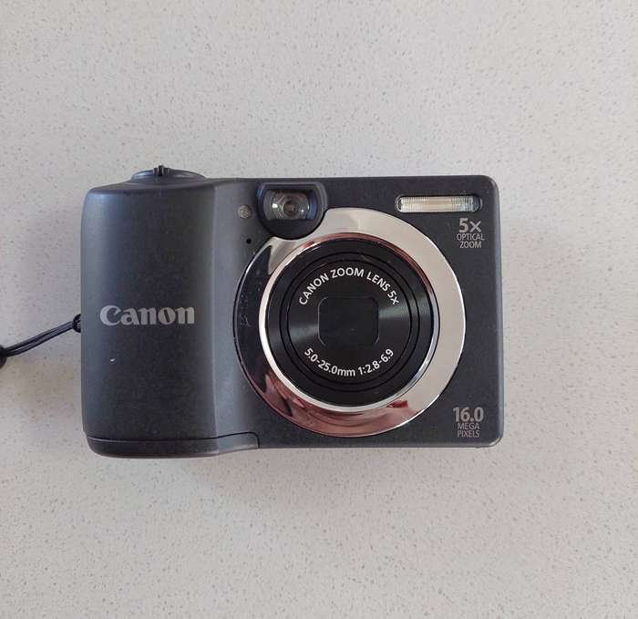 Canon PowerShot digital camera A1400 HD (16 m/pixel, 5 x optical zoom, HD video recording)