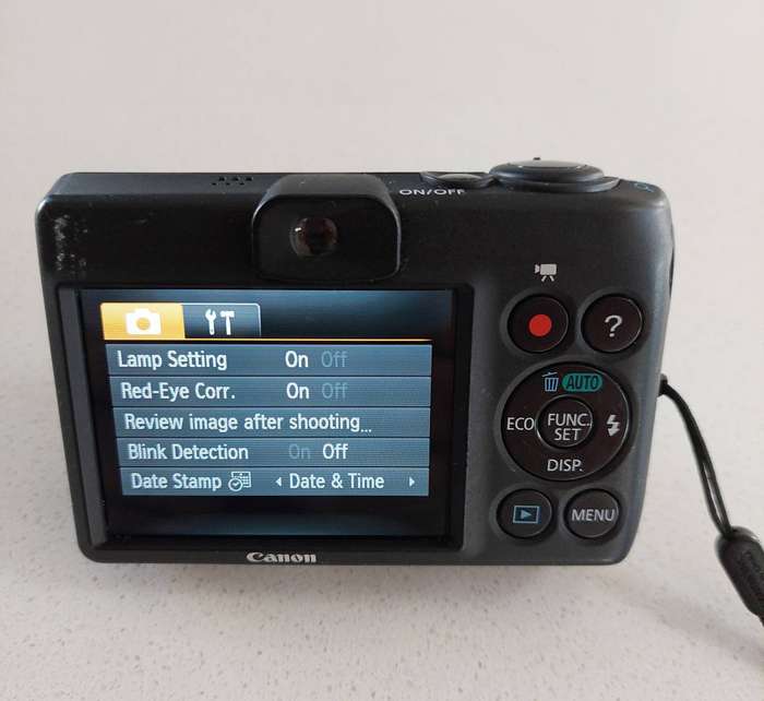 Canon PowerShot digital camera A1400 HD (16 m/pixel, 5 x optical zoom, HD video recording)