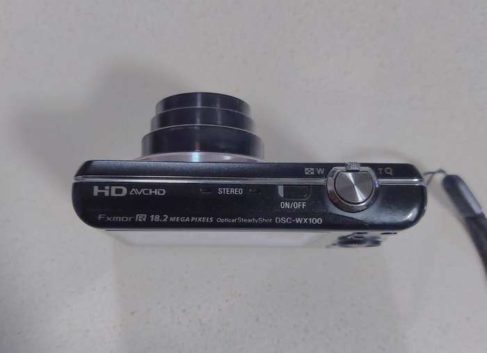 Sony Cybershot digital camera DSC-WX100 (18.2 m/pixel, 10 x optical zoom, Full HD video recording)