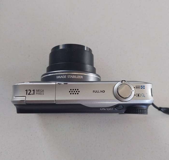 Canon PowerShot digital camera SX220 HS (12.1 m/pixel, 14 x optical zoom, Full HD video recording)