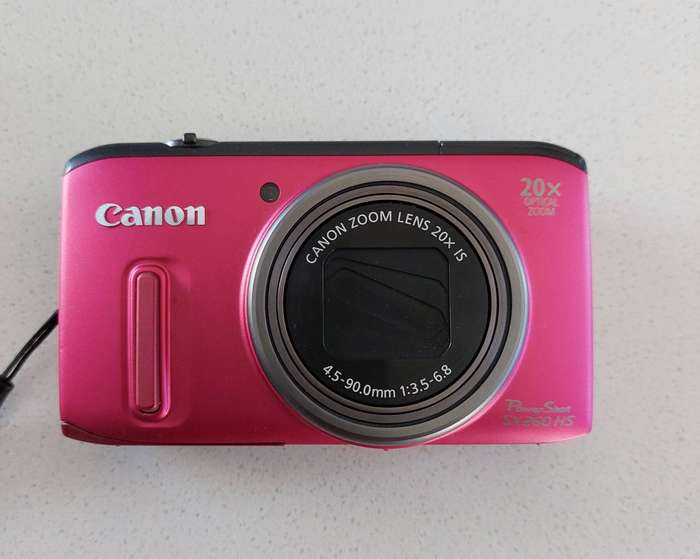Canon PowerShot digital camera SX260 HS (12.1 m/pixel, 20 x optical zoom, Full HD video, GPS)