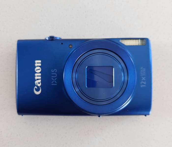 Canon IXUS digital camera 170 (20 m/pixel, 12 x optical zoom, HD video recording)