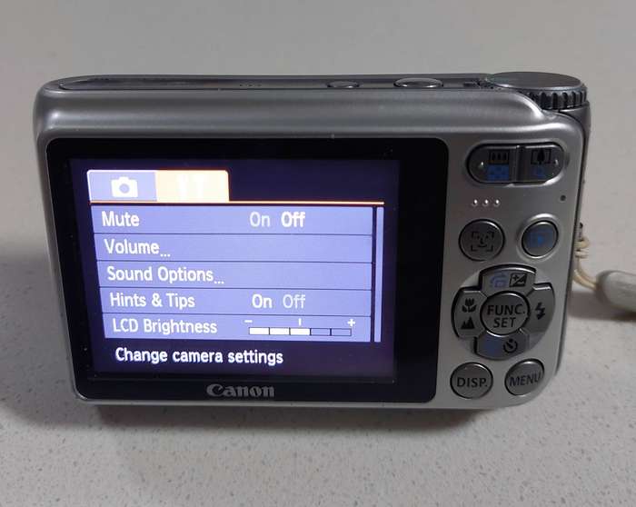 Canon PowerShot digital camera A3100 IS (12.1 m/pixel, 4 x optical zoom, video recording)