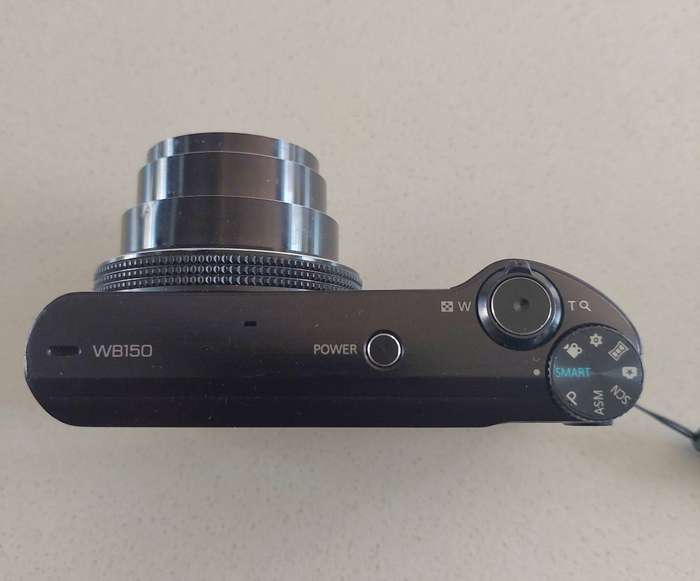 Samsung digital camera WB150 (14.2 m/pixel, 18 x optical zoom, HD video recording)
