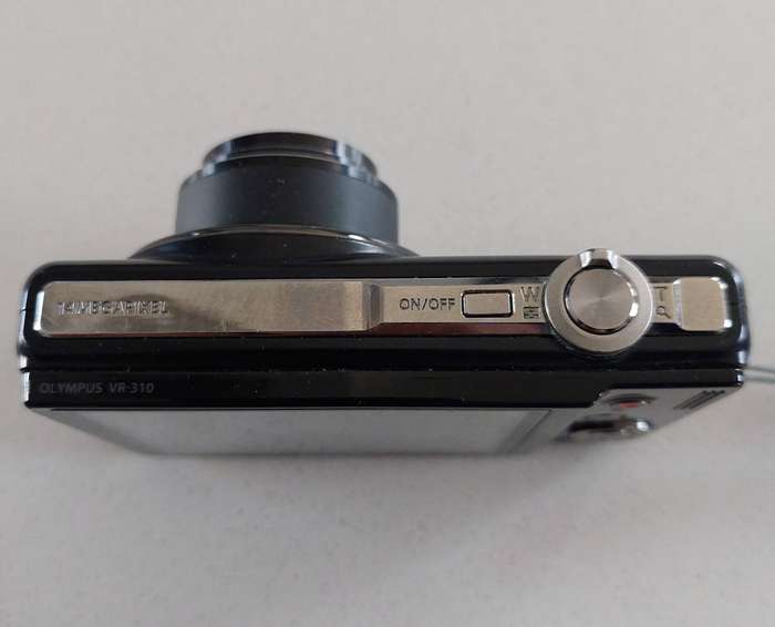 Olympus digital camera VR-310 (14 m/pixel, 10 x optical zoom, HD video recording)