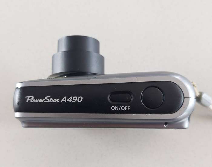 Canon PowerShot digital camera A490 (10 m/pixel, 3.3 x optical zoom, video recording)
