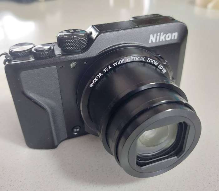 Nikon CoolPix digital camera A1000