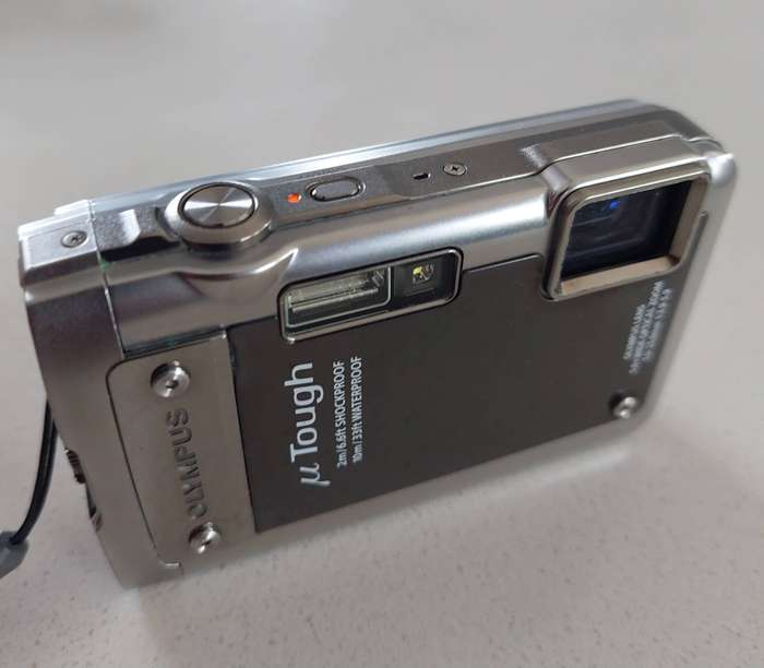 Olympus Tough digital camera 8010 (14 m/pixel, 5 x optical zoom, HD video recording)