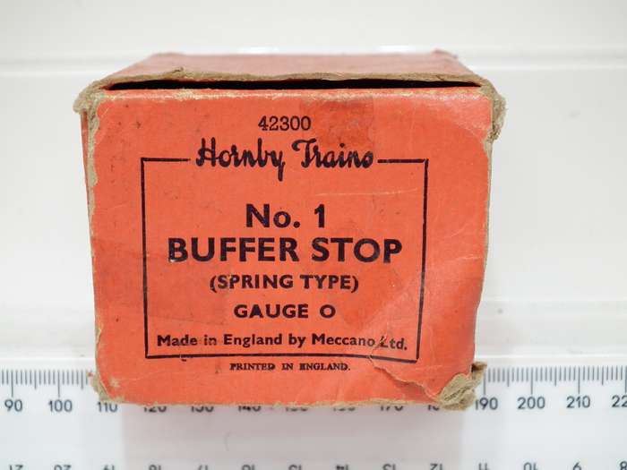 HORNBY O: Vintage English Tin Metal Buffer Stop in Fair Boxed condition(England)