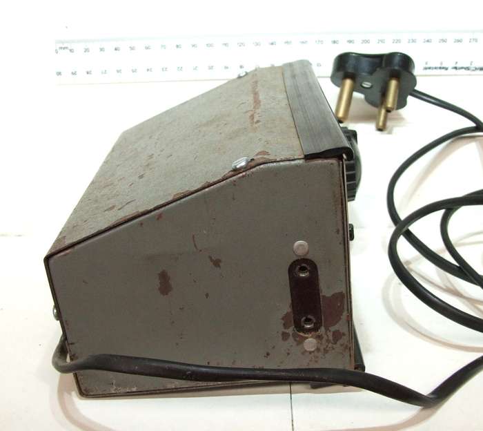 H&M POWER SUPPLY:  12V DC Power Supply/Controller in good un-boxed condition(England)